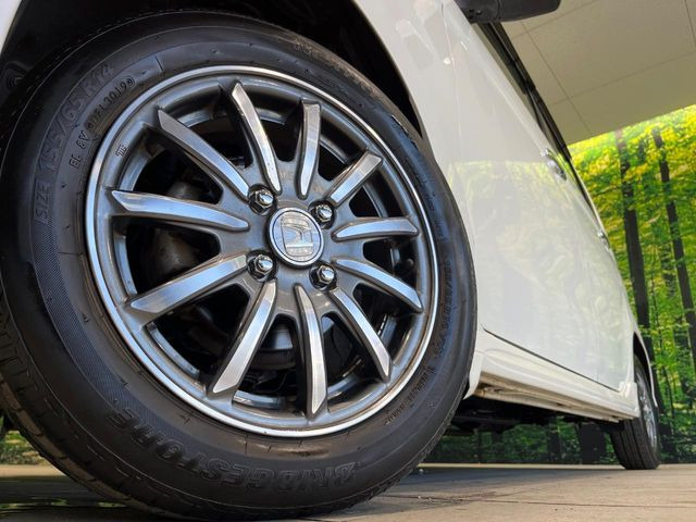 �y����14�C���`�A���~�z�C�[���z�O�ςɃ}�b�`���������A���~�z�C�[���𑕒����Ă���܂��B�e��ЊO�A���~�z�C�[����A�X�^�b�h���X�^�C�����戵�����Ă���܂��B���񂲑��k����������