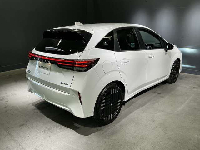 ノートオーラ1.2 G レザーエディション