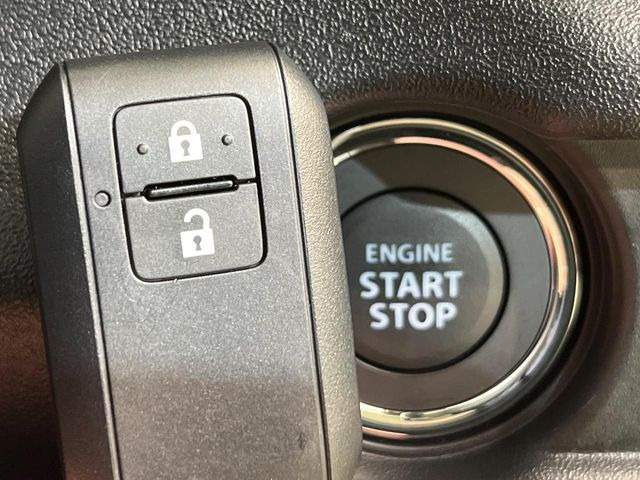 �y�L�[���X�X�^�[�g�V�X�e���z�J�o����|�P�b�g�ɓ��ꂽ�܂܂ł��h�A�̎{���E�������\�ȃX�}�[�g�L�[�𑕔��B�G���W���̃I���E�I�t�����J�M�����o���K�v����������Ƃ��Ă��֗��ł���