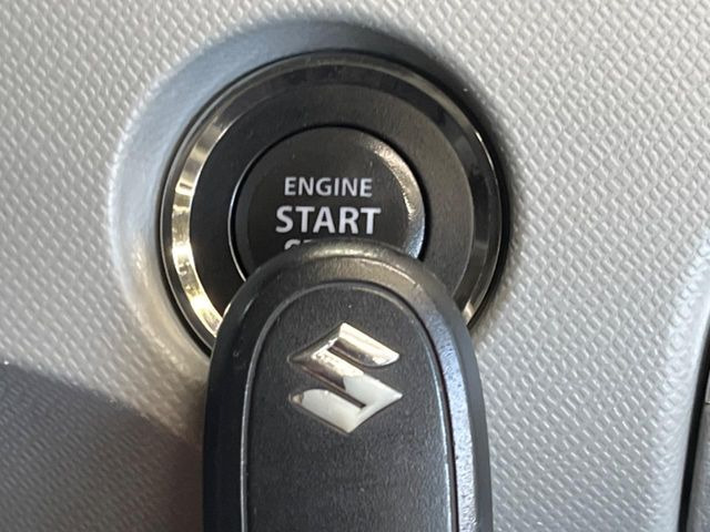 �y�L�[���X�X�^�[�g�V�X�e���z�J�o����|�P�b�g�ɓ��ꂽ�܂܂ł��h�A�̎{���E�������\�ȃX�}�[�g�L�[�𑕔��B�G���W���̃I���E�I�t�����J�M�����o���K�v����������Ƃ��Ă��֗��ł���