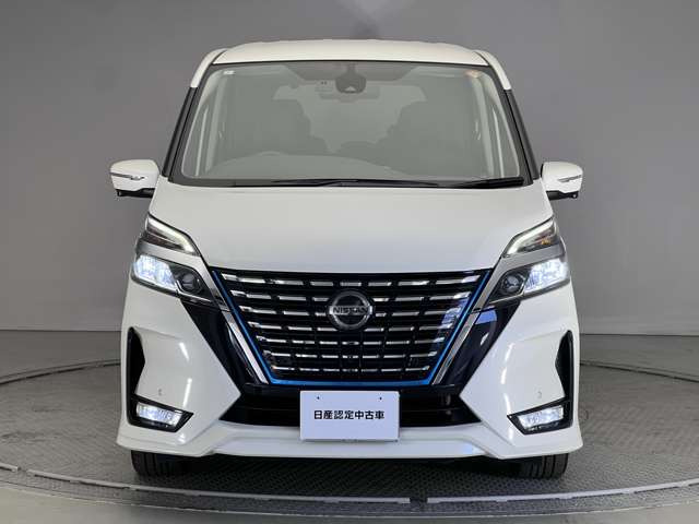 セレナ1.2 e-POWER ハイウェイスターV