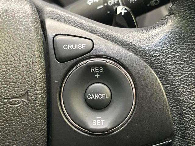 �y�N���[�Y�R���g���[���z�������H�����N���N���s�B�A�N�Z���𗣂��Ă���葬�x�ő��s���ł��A�������^�]���̕��S���y��!�����E�������ȒP�ȃX�C�b�`����Œ����ł��܂��B