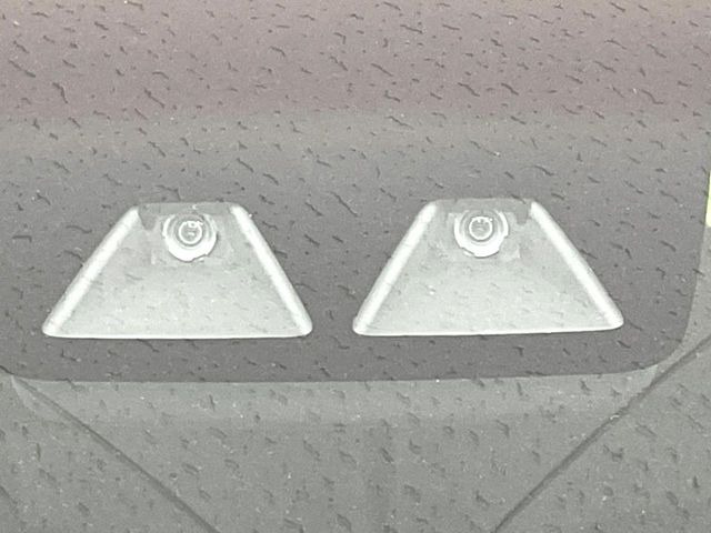 �y�X�}�[�g�A�V�X�g�z���s���ɑO���̎ԗ�����F�����A�Փ˂������Ȏ��͌x��ƃu���[�L�ŏՓˉ���Ɣ�Q�y�����A�V�X�g�B�����S�Ƀh���C�u�����y���݂��������܂��B