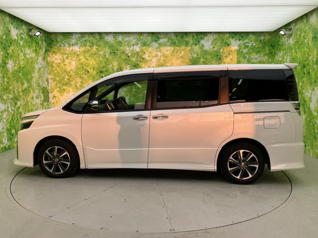 ヴォクシー2.0 ZS 煌III