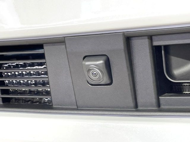 �y�p�m���}���j�^�[�z��p�̃J�����ɂ��A�ォ�猩���낵���悤�Ȏ��_��360�x�N���}�̎��͂��m�F���邱�Ƃ��ł��܂������p�������m�F���₷���A�����ꏊ�ł̐؂�Ԃ��⒓�Ԃ��X���[�Y�ɍs���܂��B