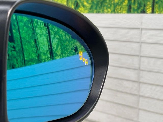 �y�u���C���h�X�|�b�g���j�^�����O�z���s���A�h�A�~���[�̎��p�ɂȂ�₷���ӏ��Ɍ㑱�Ԃ��ڋ߂���ƃT�C�h�~���[�t�߂Ɍx����\���A�h���C�o�[�ɒ��ӊ��N�����Ă���܂��B