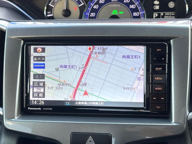 �y�����i�r�z�l�C�̏����i�r�𑕔����Ă���܂��B�i�r�̎g���₷���͂������A�I�[�f�B�I�@�\���[��!�L�����v�◷�s�͂������A�ʋ΂┃�����ȂǕ��i�̃h���C�u���y�����Ȃ�͂���