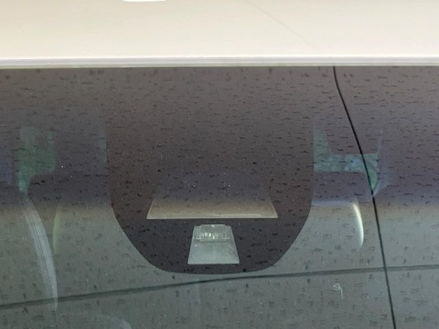 �y�V�e�B�u���[�L�A�N�e�B�u�V�X�e���z�ᑬ���s���ɑO���̎ԗ�����F�����A�Փ˂������Ȏ��͌x��ƃu���[�L�ŏՓˉ���Ɣ�Q�y�����A�V�X�g�B�����S�Ƀh���C�u�����y���݂��������܂��B