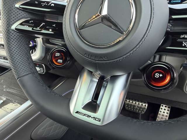 AMG�h���C�u�R���g���[���X�C�b�`(�_�C�����̐؂�ւ��ő��s���[�h��I�ׂ܂�)
