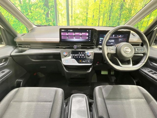 セレナ1.4 e-POWER ハイウェイスターV