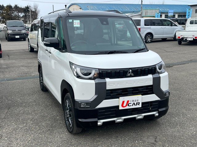 デリカミニT プレミアム 4WD