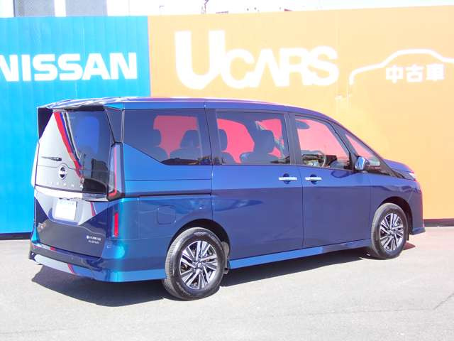 セレナ1.4 e-4ORCE ハイウェイスターV 4WD