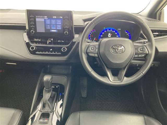 カローラツーリング1.8 ハイブリッド W×B