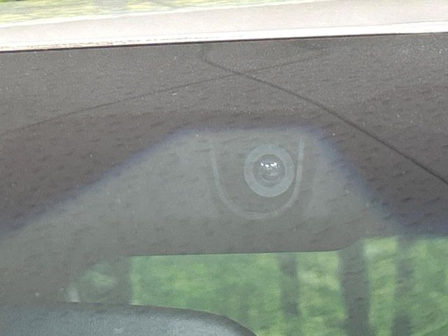 �y�C���e���W�F���g�u���[�L�A�V�X�g�z���s���ɑO���̎ԗ�����F�����A�Փ˂������Ȏ��͌x��ƃu���[�L�ŏՓˉ���Ɣ�Q�y�����A�V�X�g�B�����S�Ƀh���C�u�����y���݂��������܂��B