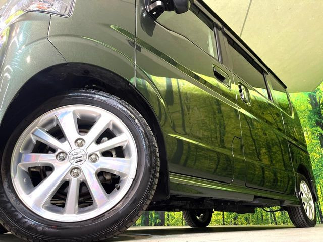 �y����14�C���`�A���~�z�C�[���z�O�ςɃ}�b�`���������A���~�z�C�[���𑕒����Ă���܂��B�e��ЊO�A���~�z�C�[����A�X�^�b�h���X�^�C�����戵�����Ă���܂��B���񂲑��k����������