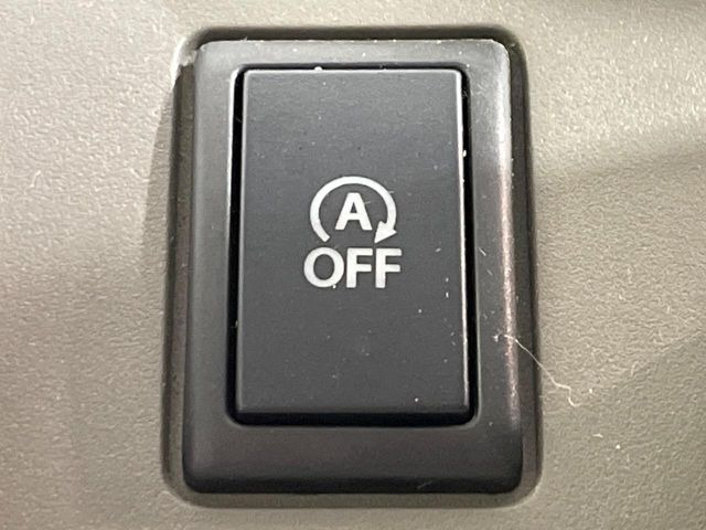 �y�A�C�h�����O�X�g�b�v�z�ԐM����a�؂Œ�Ԃ����ۂɃG���W�����~���A���ʂȔR���̏����}���܂��B�R��������ی�ɂȂ���@�\��G���W���̓u���[�L�𗣂��΍Ďn�����܂��B