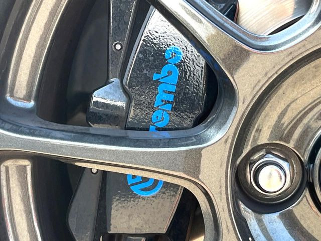 �y�u�����{���L�����p�[�z�n�C�p���[�ԗ��ɂ͋��͂ȃu���[�L���K�{!���E�̃X�[�p�[�J�[�ɂ��̗p�����C�^���A�̍������[�J�[�u�u�����{�v�𑕒�!�F�N�₩�ȃL�����p�[���X�|�[�e�B�Ȉ�ۂ��������Ă܂���