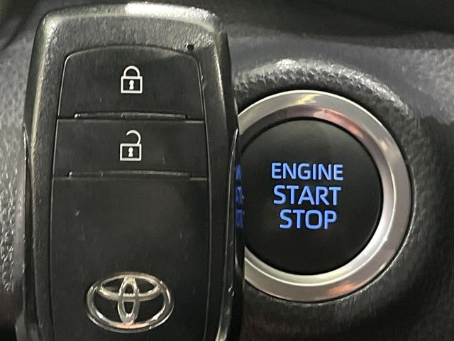 �y�X�}�[�g�L�[�z�J�o����|�P�b�g�ɓ��ꂽ�܂܂ł��h�A�̎{���E�������\�ȃX�}�[�g�L�[�𑕔��B�G���W���̃I���E�I�t�����J�M�����o���K�v����������Ƃ��Ă��֗��ł���