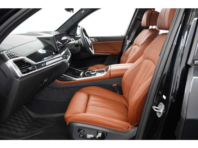 �EM�X�|�[�c���U�[�X�e�A�����O�z�C�[���EM�A���J���^���A���\���W�b�g���[�t���C�j���O