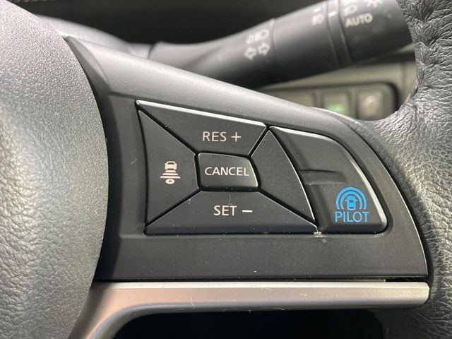 �y�v���p�C���b�g�z�������H�ł̒��������s���y��!!�a�؎��Ə��񑖍s�̃V�[���ŁA�A�N�Z���E�u���[�L�E�X�e�A�����O�������Ő��䂵�A�������^�]�̕��S���y�����Ă���܂���