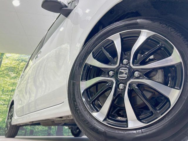 �y����14�C���`�A���~�z�C�[���z�O�ςɃ}�b�`���������A���~�z�C�[���𑕒����Ă���܂��B�e��ЊO�A���~�z�C�[����A�X�^�b�h���X�^�C�����戵�����Ă���܂��B���񂲑��k����������