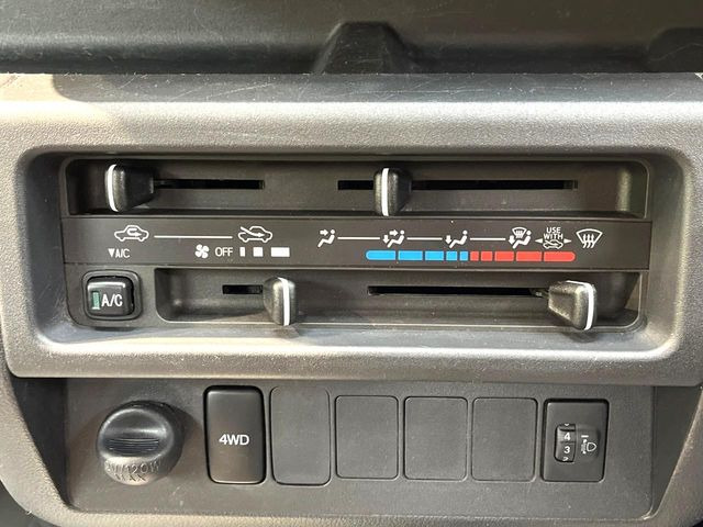 �����~�������Ă��S�Ȃɉ��K�ȋ󒲂�͂��Ă����A�_�C�������G�A�R���𑕔���