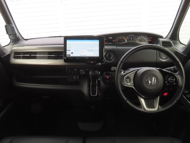 N-BOXカスタムL ターボ スタイルプラス ブラック