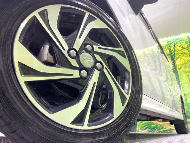 �y�����C���`�A���~�z�C�[���z�O�ςɃ}�b�`���������A���~�z�C�[���𑕒����Ă���܂��B�e��ЊO�A���~�z�C�[����A�X�^�b�h���X�^�C�����戵�����Ă���܂��B���񂲑��k����������