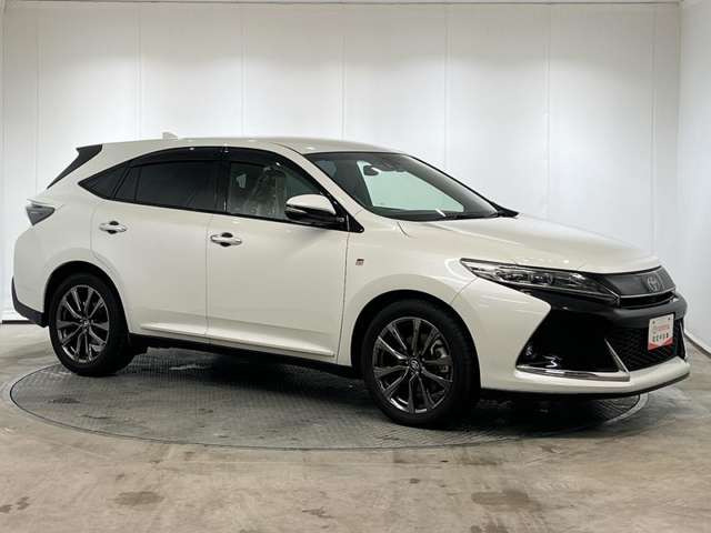 ハリアー2.0 ターボ エレガンス GR スポーツ 4WD