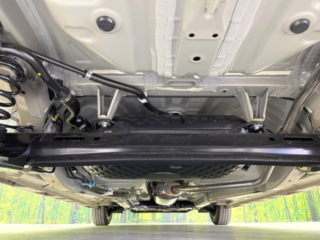 下回りがきれいなうちに、防錆加工の施工がオススメ。降雪地域はもちろん、沿岸部にお住いの方や、趣味でマリン・ウィンタースポーツをされる方にご好評いただいております。