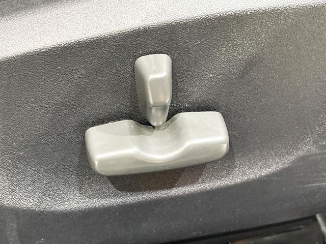 �y�p���[�V�[�g�z�X�C�b�`��ŊȒP�ɃV�[�g�̔��������\!�d��������͂�����܂���!���K�ȃV�[�g�|�W�V�����ɃZ�b�g���āA���K�ȃh���C�u�����y���݂��������B