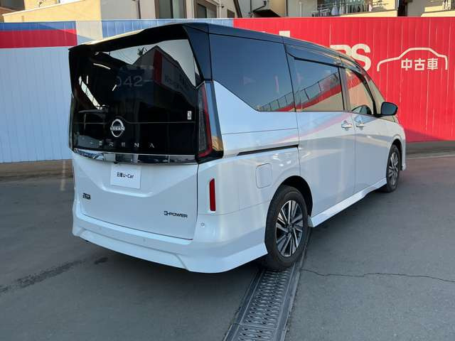 セレナ1.4 e-POWER ハイウェイスターV