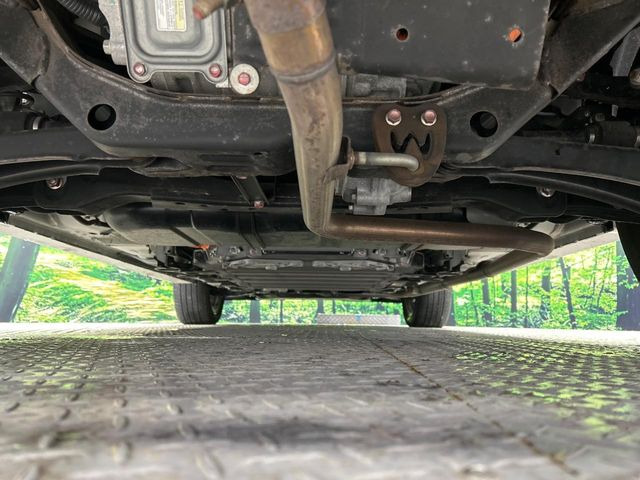 【本州仕入れ】のお車ですので、エンジンルームや下回りのサビも比較的少なく、お車を長く乗りたい方にぴったりの1台となっております♪