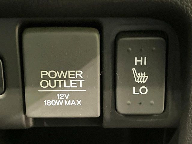 �y�p���[�V�[�g�z�X�C�b�`��ŊȒP�ɃV�[�g�̔��������\!�d��������͂�����܂���!���K�ȃV�[�g�|�W�V�����ɃZ�b�g���āA���K�ȃh���C�u�����y���݂��������B