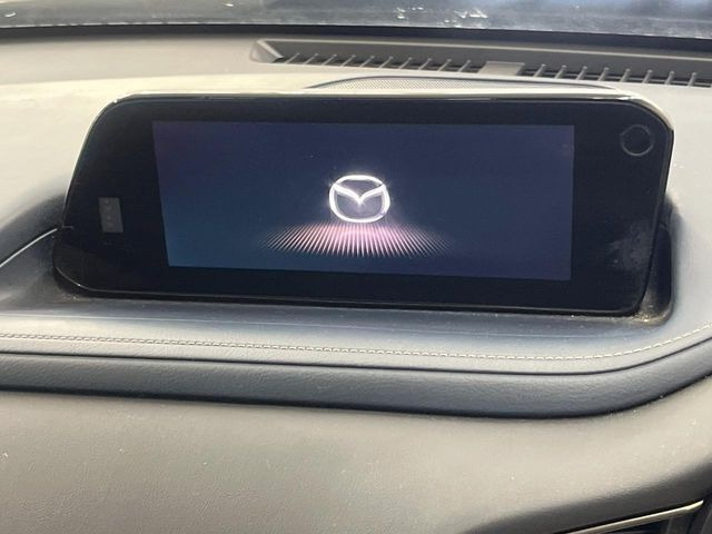 �y10.25�C���`�}�c�_�R�l�N�g�z�ԓ��̕��͋C�Ƀ}�b�`������^�f�B�X�v���C�B�X�}�z�ڑ��ł̃i�r�g�p��Bluetooth�Đ����A�l�X�ȋ@�\���y���߂܂��B�����I�ȃ_�C�������삪�\�ŁA�g��������ǍD�ł��B