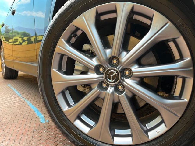 �y����20�C���`�A���~�z�C�[���z�O�ςɃ}�b�`���������A���~�z�C�[���𑕒����Ă���܂��B�e��ЊO�A���~�z�C�[����A�X�^�b�h���X�^�C�����戵�����Ă���܂��B���񂲑��k����������