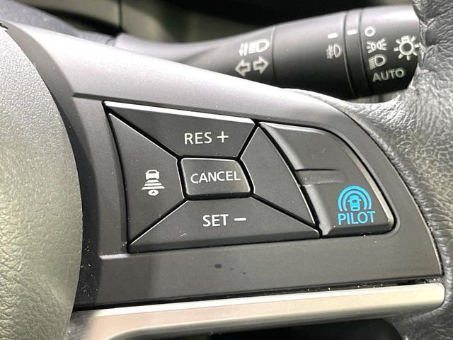 �y�v���p�C���b�g�z�������H�ł̒��������s���y��!!�a�؎��Ə��񑖍s�̃V�[���ŁA�A�N�Z���E�u���[�L�E�X�e�A�����O�������Ő��䂵�A�������^�]�̕��S���y�����Ă���܂���