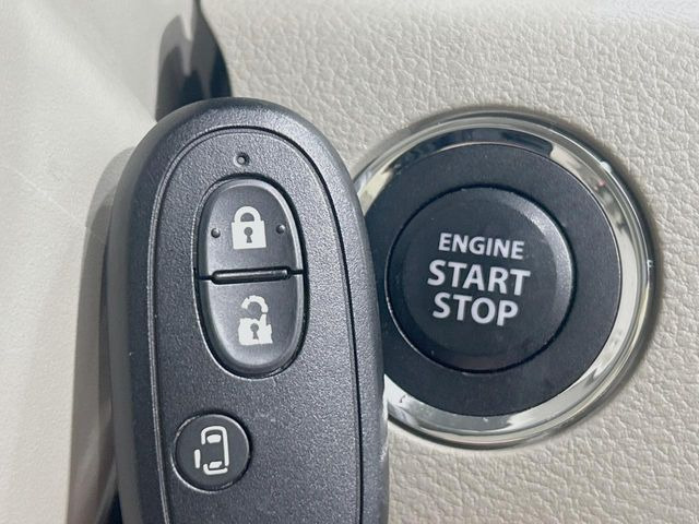 �y�L�[���X�X�^�[�g�V�X�e���z�J�o����|�P�b�g�ɓ��ꂽ�܂܂ł��h�A�̎{���E�������\�ȃX�}�[�g�L�[�𑕔��B�G���W���̃I���E�I�t�����J�M�����o���K�v����������Ƃ��Ă��֗��ł���