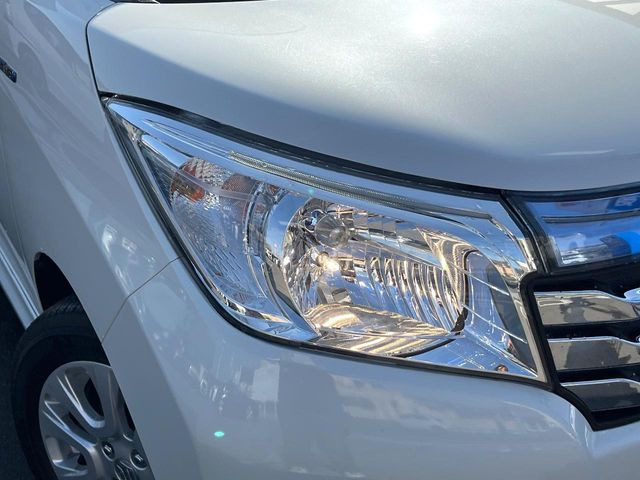 �w�b�h���C�g��e�[�������v&�A���~�z�C�[�����̊e��R�[�e�B���O���I�X�X�����Ă���܂��B�����Y�����̉��΂݂≘���}���A���ꂢ�ȏ�Ԃ������e�i���X���X�ŕۂĂ܂���