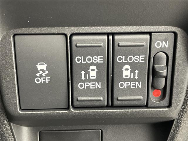 フリード1.5 e:HEV エアー EX