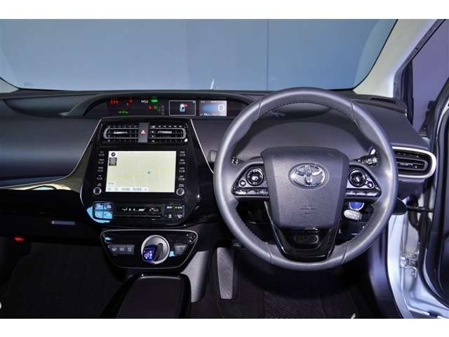 プリウスPHV1.8 A