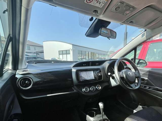 ヴィッツ1.3 F セーフティ エディションII