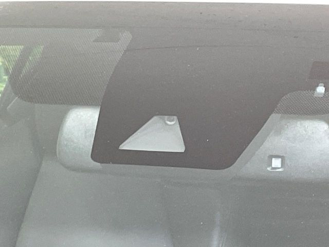 �y�v���N���b�V���Z�[�t�e�B�z�O���̎ԗ��������m���A�Փ˂������Ȏ��͌x��Œ��ӂ𑣂��A�u���[�L�𓥂ޗ͂��T�|�[�g�B�u���[�L�𓥂߂Ȃ������ꍇ�͏Փ˔�Q�y���u���[�L���쓮�A�Փˉ�����T�|�[�g���܂��B