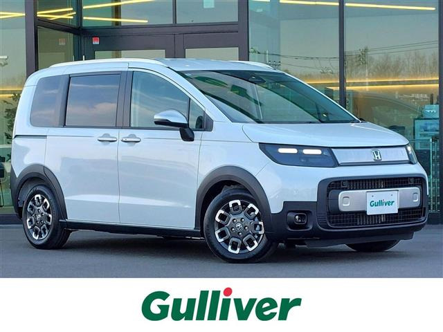 フリード1.5 e:HEV クロスター