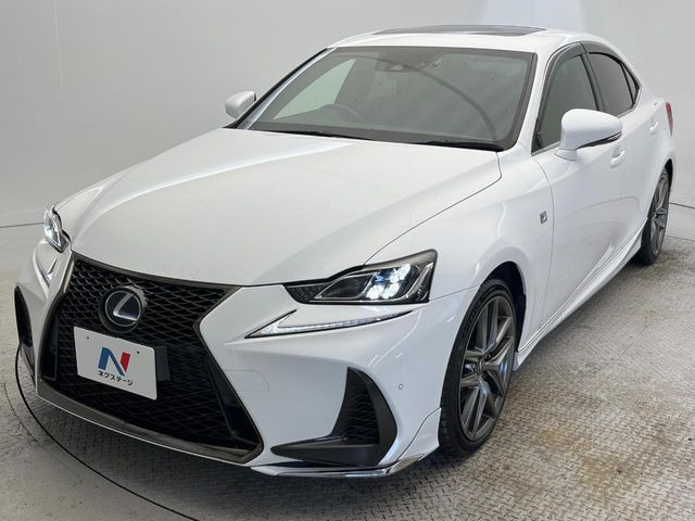 【モデリスタエアロ】人気のモデリスタエアロを装着!クルマの外観がよりスタイリッシュになり、街中で存在感あふれる1台に♪将来買い替える時にもリセールに影響しやすく、価値ある人気の装備です!