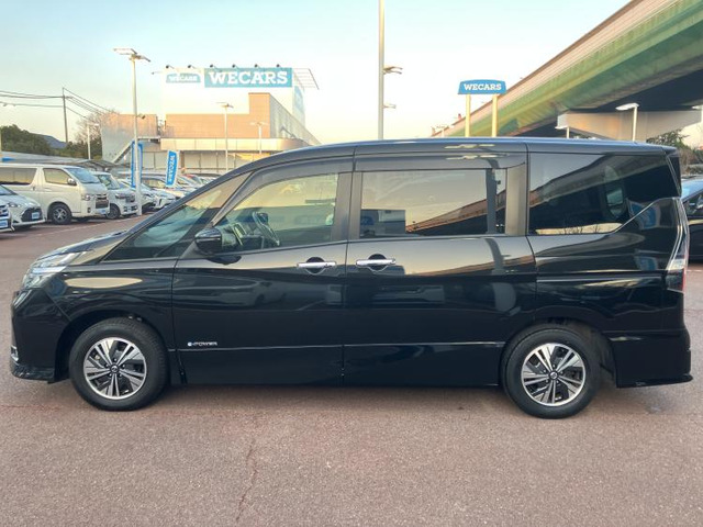 セレナ1.2 e-POWER ハイウェイスターV