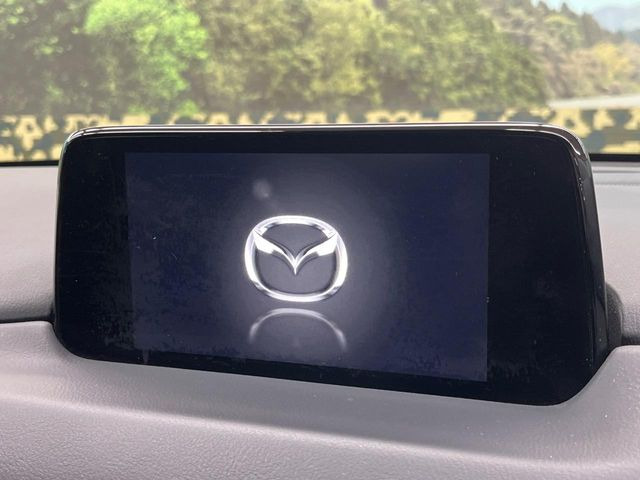 �y�}�c�_�R�l�N�g�i�r�z�ԓ��̕��͋C�Ƀ}�b�`������̌^�^�C�v�̃i�r�B�e����q�ݒ��Bluetooth�Đ����A�l�X�ȋ@�\���y���߂܂��B