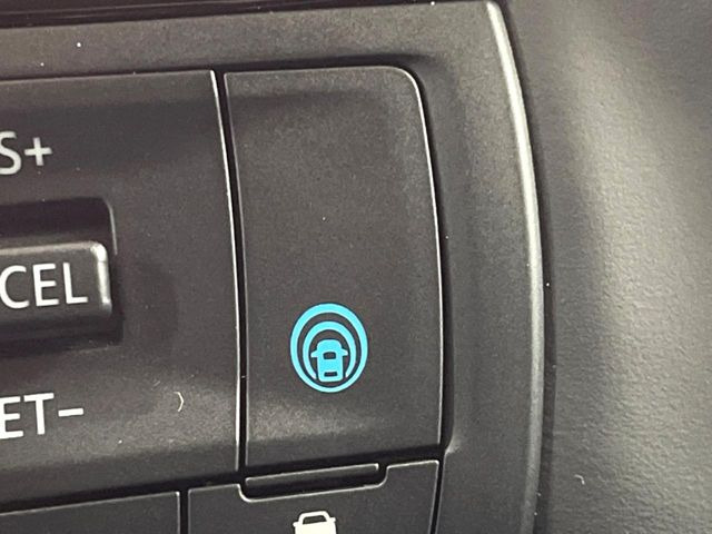 �y�v���p�C���b�g�z�������H�ł̒��������s���y��!!�a�؎��Ə��񑖍s�̃V�[���ŁA�A�N�Z���E�u���[�L�E�X�e�A�����O�������Ő��䂵�A�������^�]�̕��S���y�����Ă���܂���