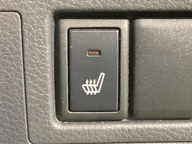 �y�X�e�A�����O�X�C�b�`�z�^�]���A�O������ڐ������炷���ƂȂ��A�I�[�f�B�I���̑��삪�\�ȕ֗��@�\!���S&���K�ȃh���C�u�����o���Ă���܂���