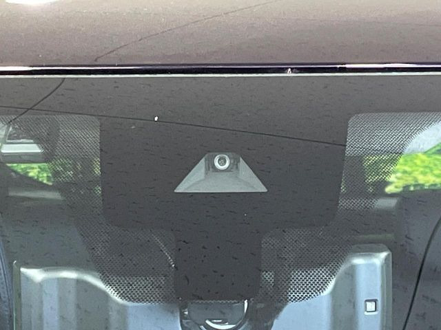 �y�Z�[�t�e�B�A�V�X�g�z�t�����g�J�����őO���̎ԗ�����s�҂����m�B�Փ˂������Ȏ��͏Փ˔�Q�y���u���[�L���쓮�A�Փˉ�����T�|�[�g�B�����S�Ƀh���C�u�����y���݂��������܂��B